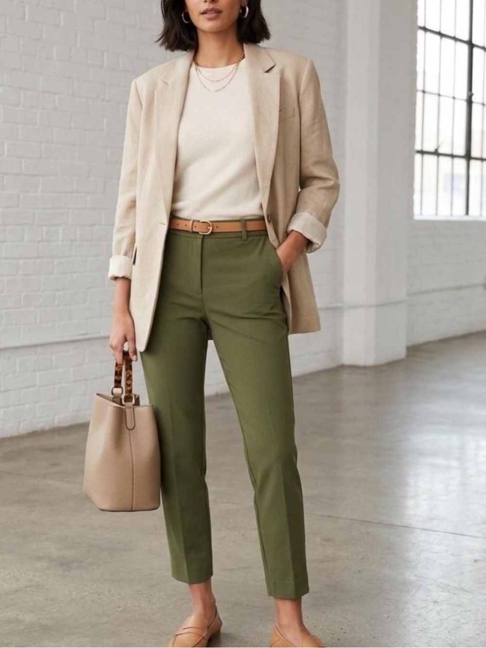 Classic Olive Straight-Leg Pants with Tailored Rise